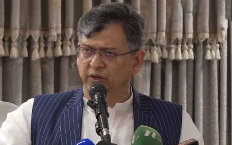 কমিশন ও সরকার হাত দিয়ে গোল দিয়েছে